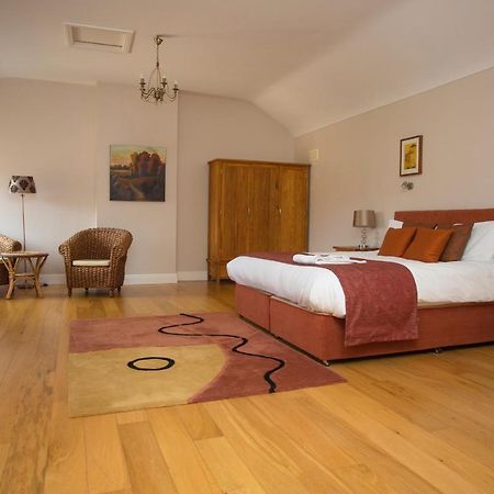 Decoy Country Cottages Navan Eksteriør bilde