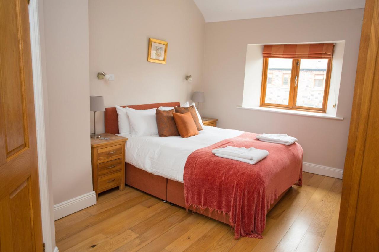 Decoy Country Cottages Navan Eksteriør bilde