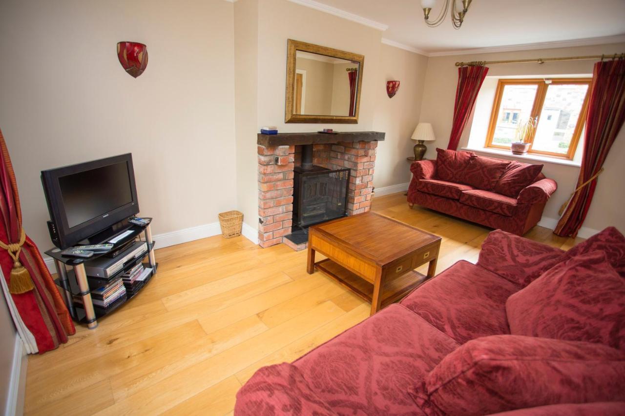 Decoy Country Cottages Navan Eksteriør bilde