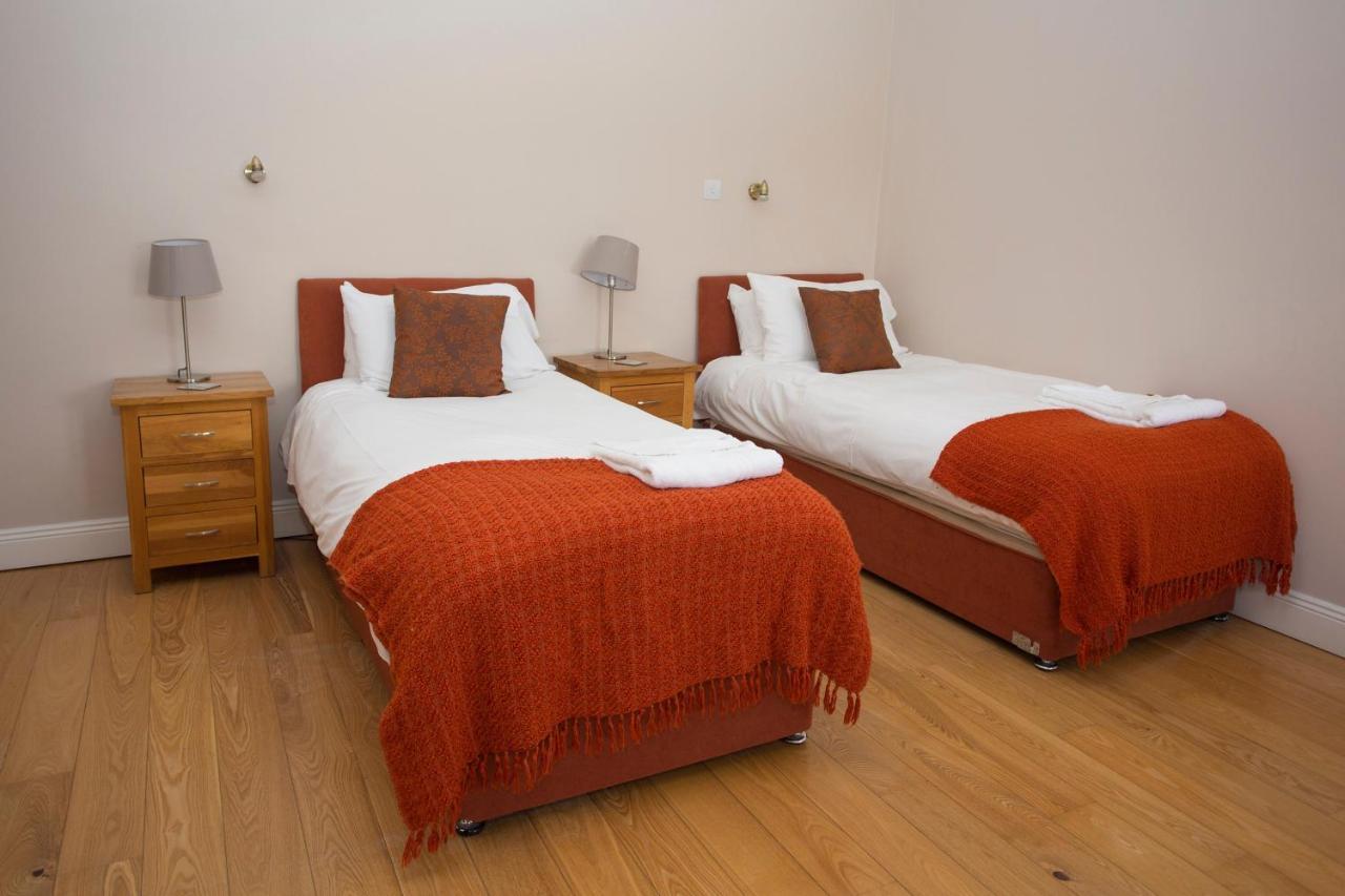 Decoy Country Cottages Navan Eksteriør bilde