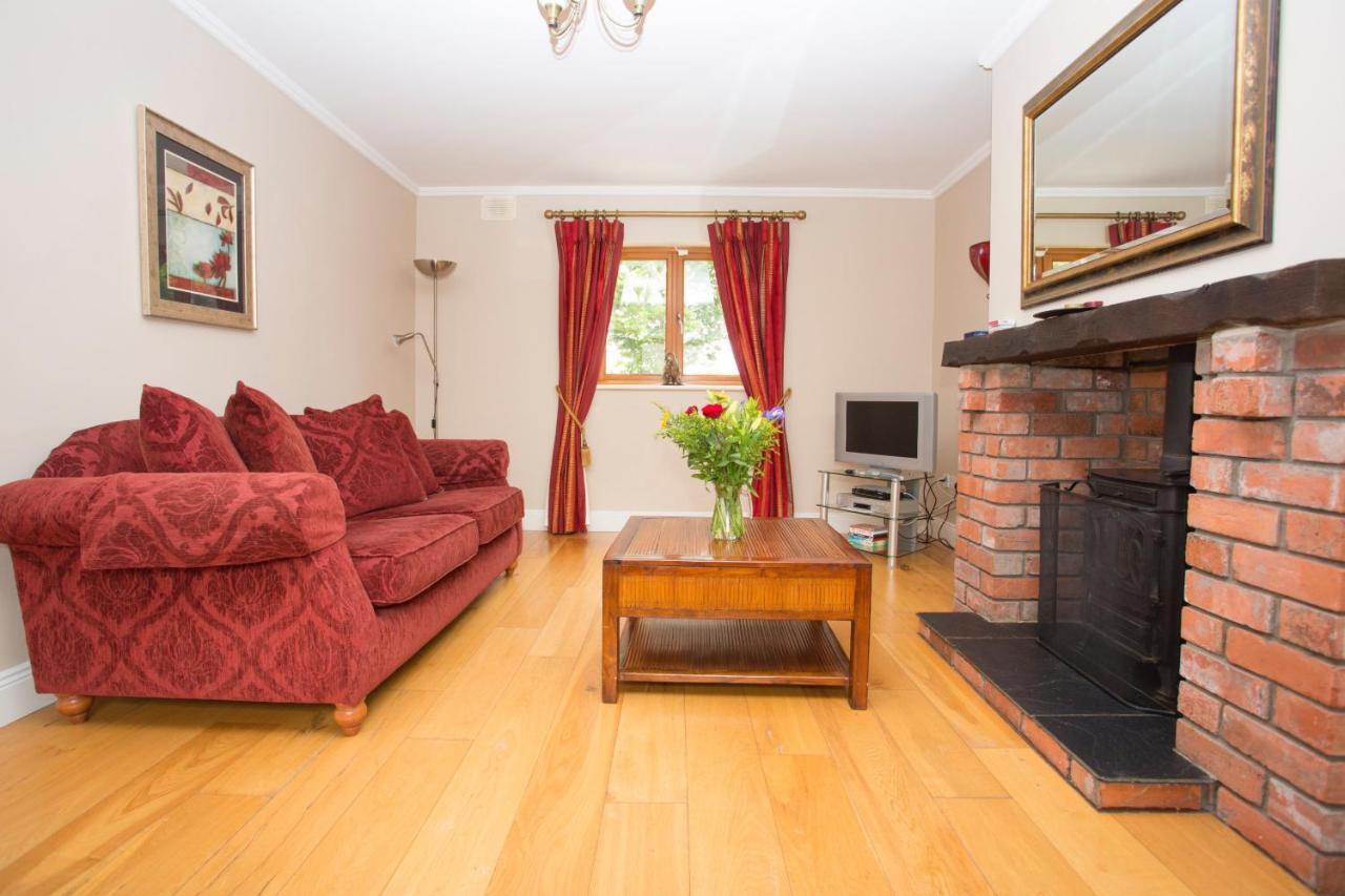 Decoy Country Cottages Navan Eksteriør bilde