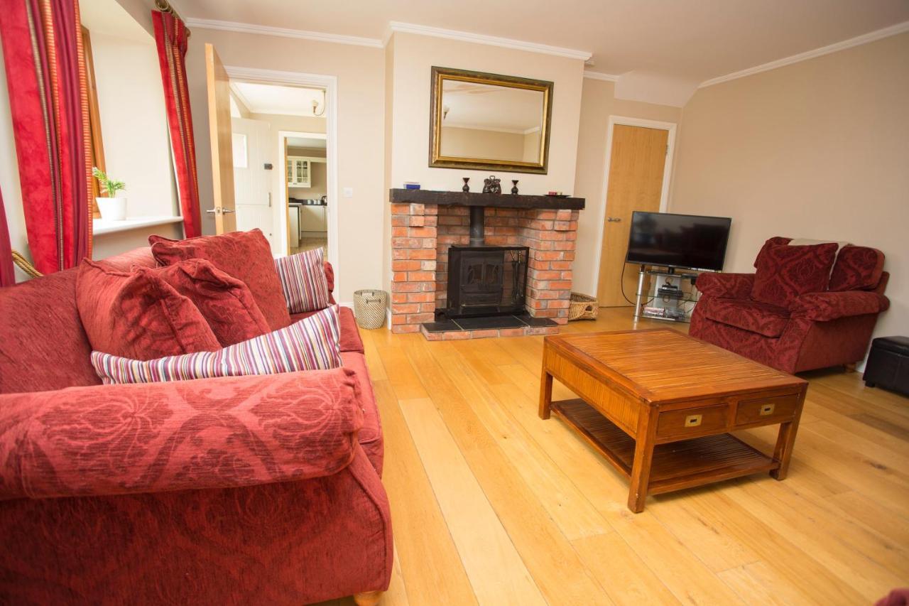 Decoy Country Cottages Navan Eksteriør bilde