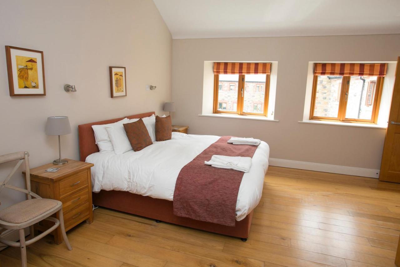 Decoy Country Cottages Navan Eksteriør bilde
