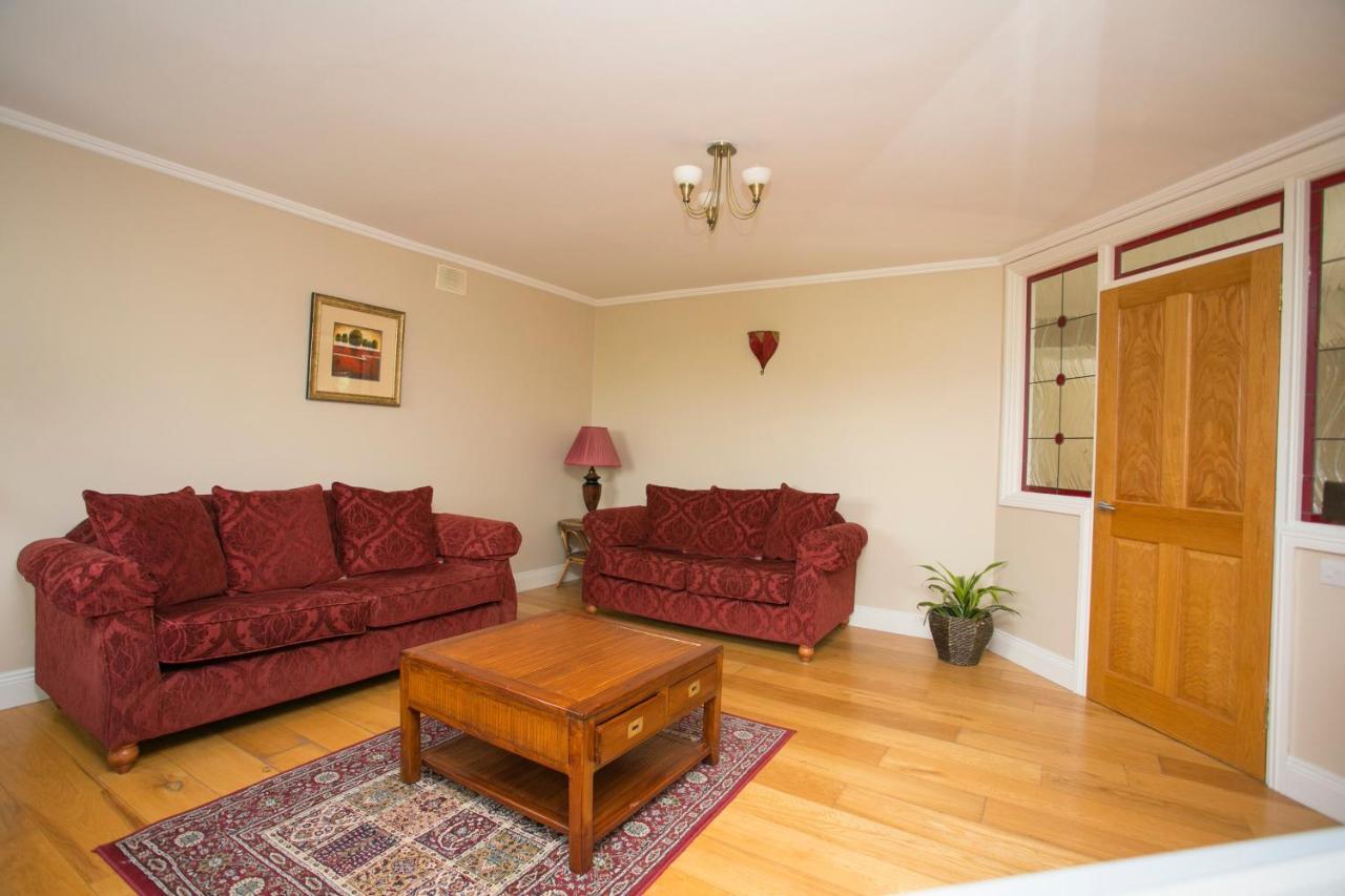 Decoy Country Cottages Navan Eksteriør bilde