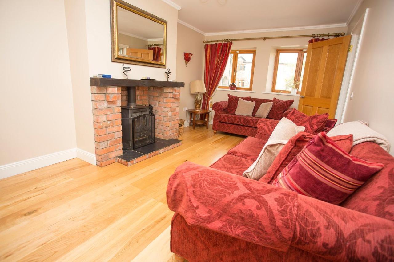 Decoy Country Cottages Navan Eksteriør bilde