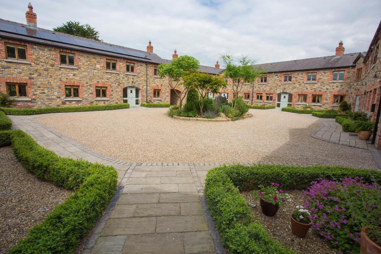 Decoy Country Cottages Navan Eksteriør bilde