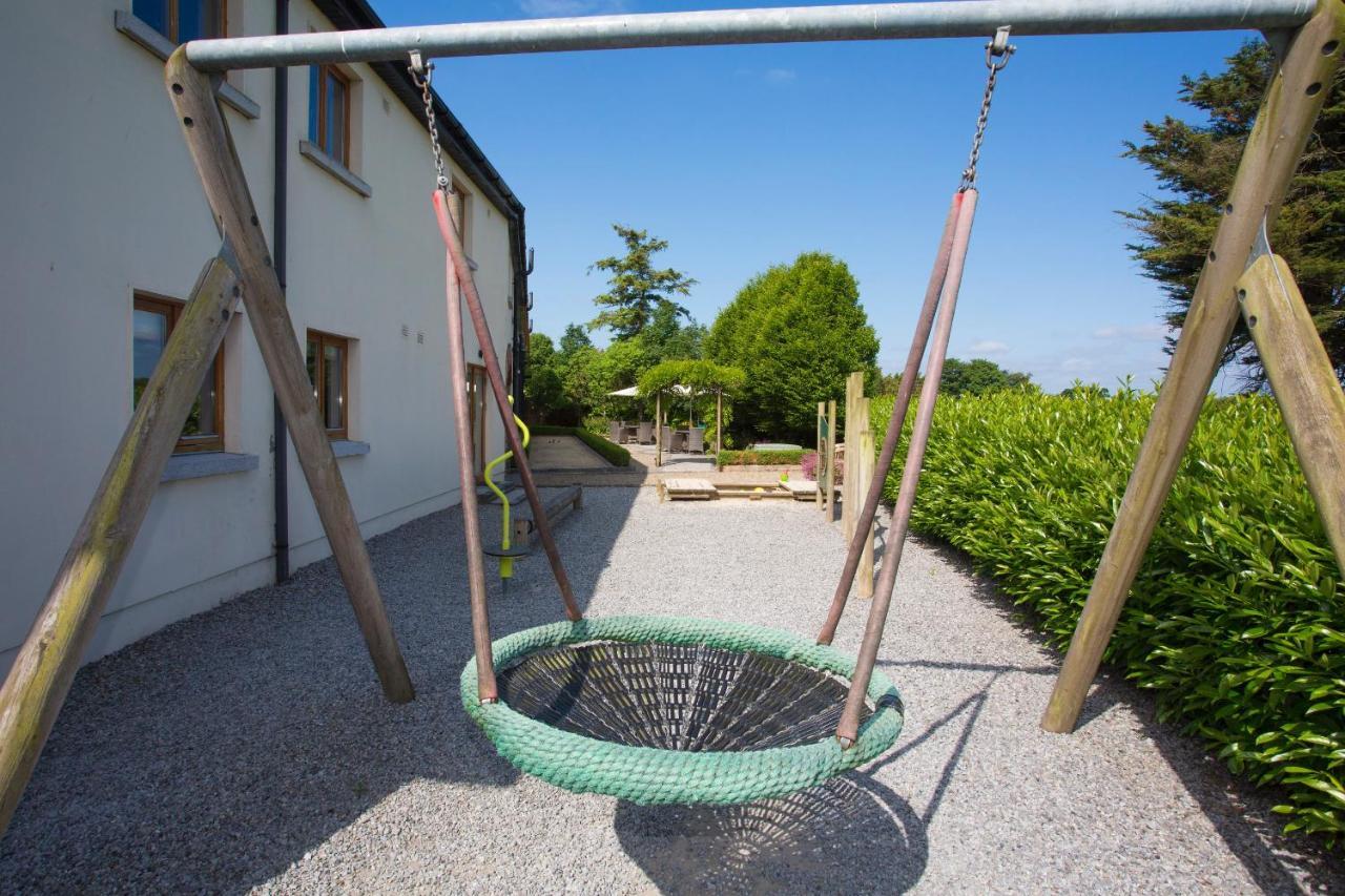 Decoy Country Cottages Navan Eksteriør bilde